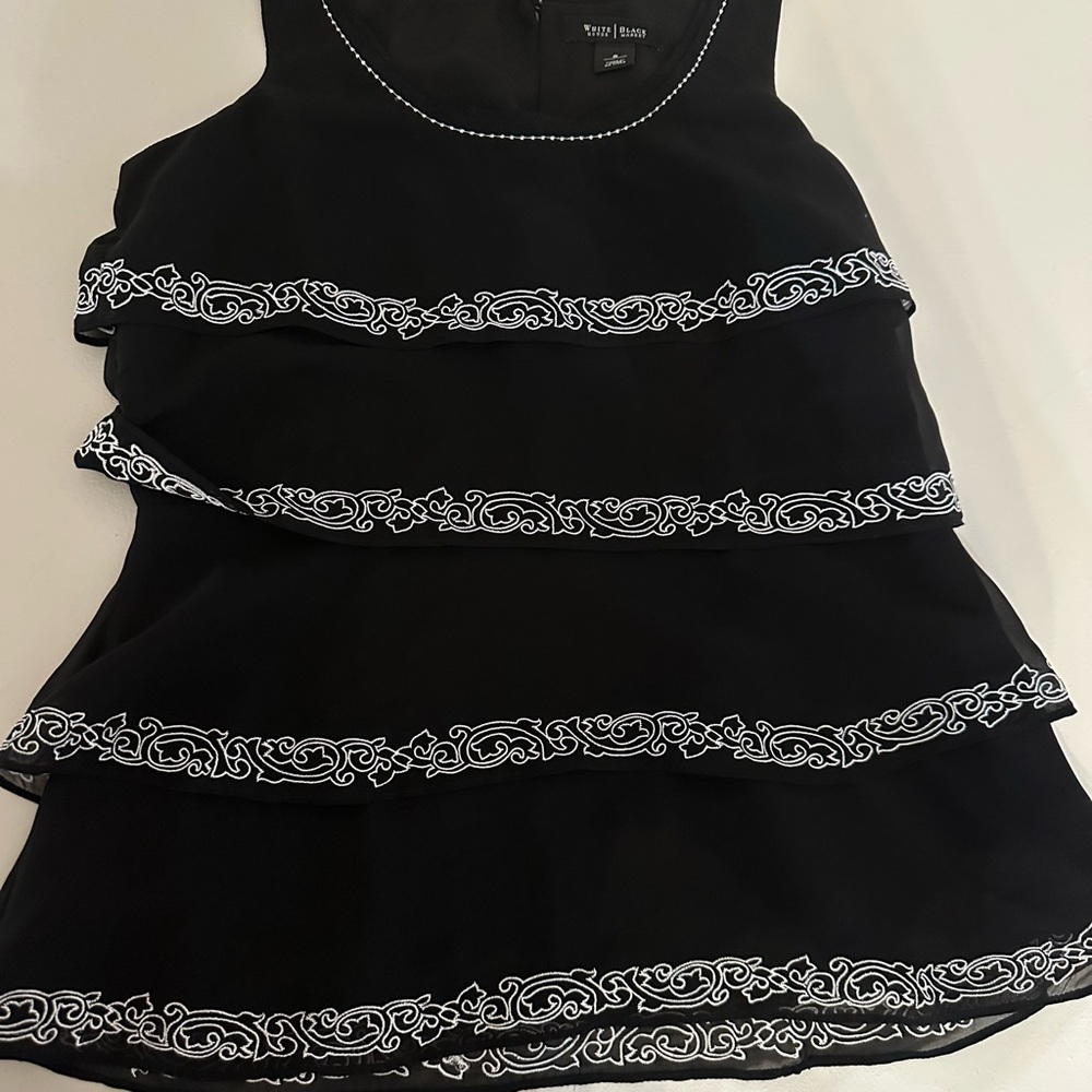 Elegant Black and White blouse
